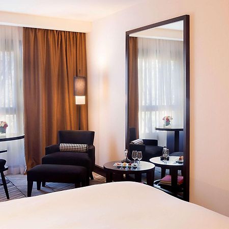 Sofitel Lisbon Liberdade Hotel Exterior foto A room at the hotel